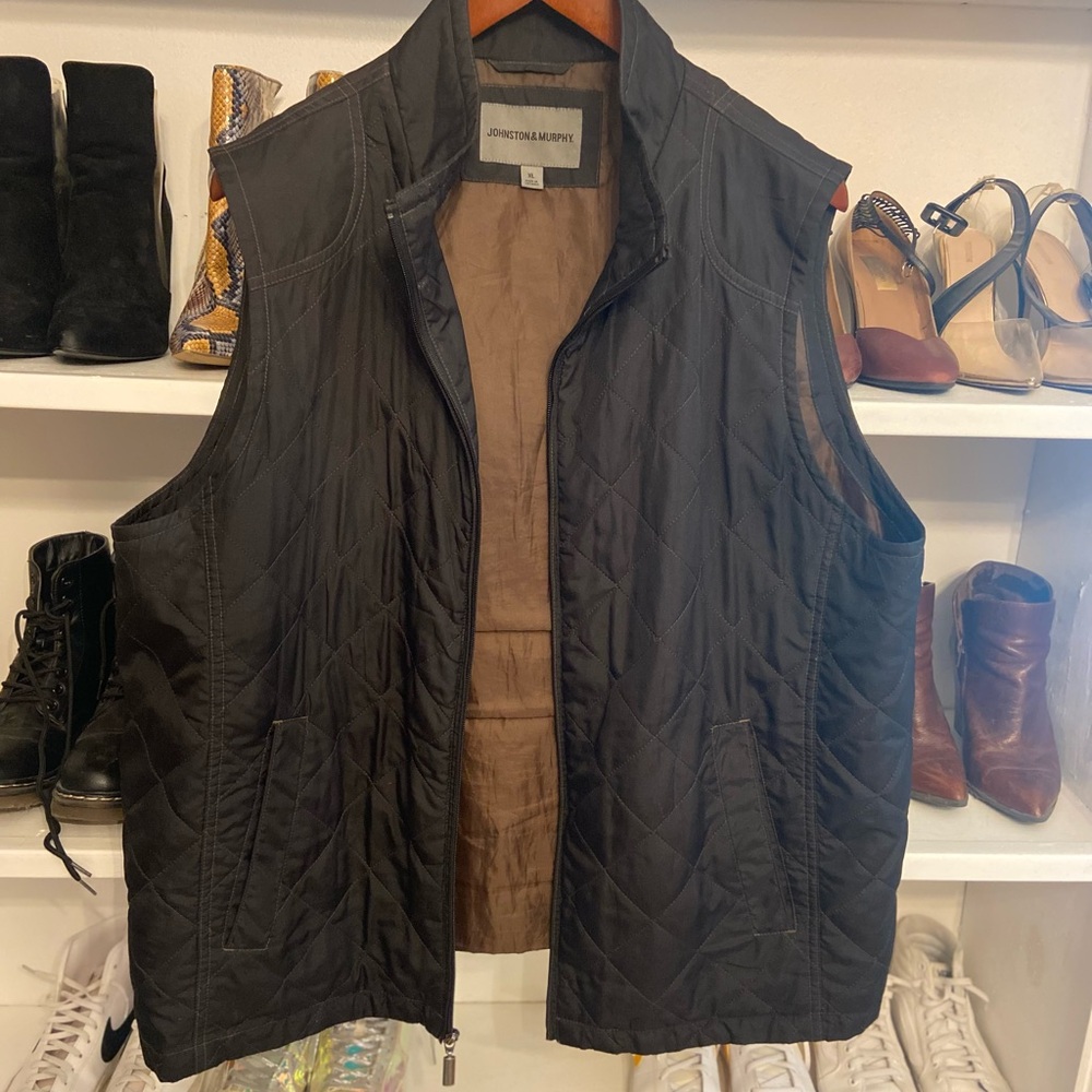 Johnston & Murphy Black Quilted Vest